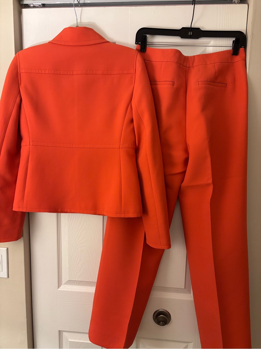 β¨ Lafayette 148 New York Stamped Poppy Waist Seam Blazer & Gates Pant Set NWT - Picture 10 of 12